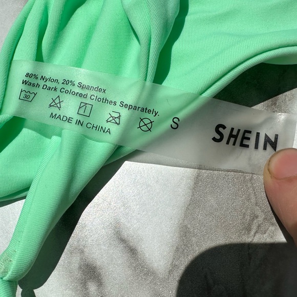 NWT SHEIN Bikini Size Small - Picture 2 of 6